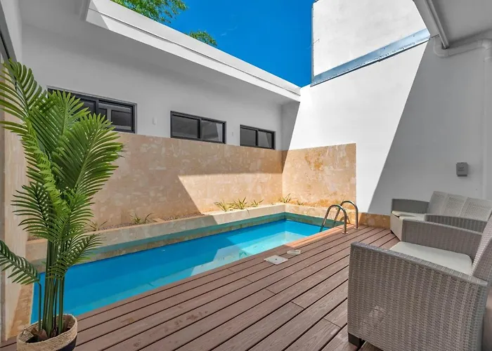 4br Retreat W Saltwater Pool Walk To And Town