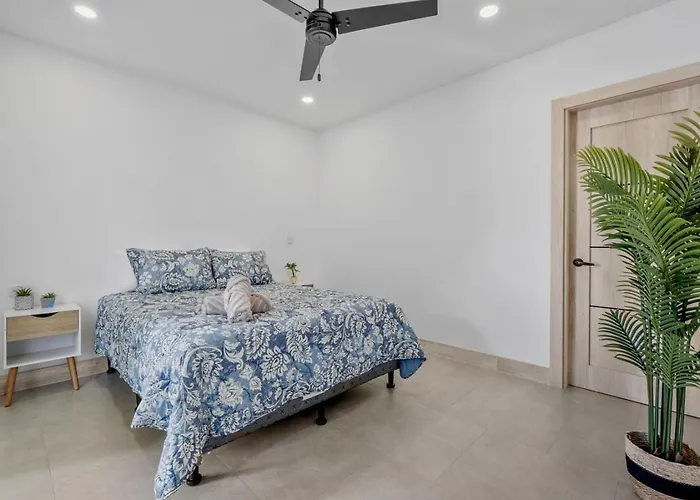 Ferienhaus 4br Retreat W Saltwater Pool Walk To And Town *